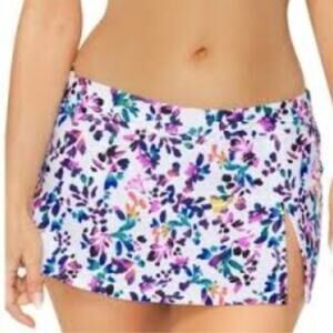 Island Escape Lux Floral Print Swim skirt white pink blue - 14